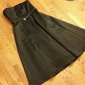 bridesmaid/formal satin flared skirt dress